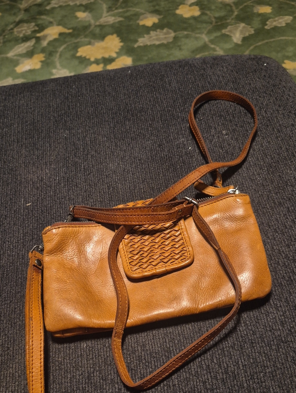 Women's Tan Leather Crossbody Bag